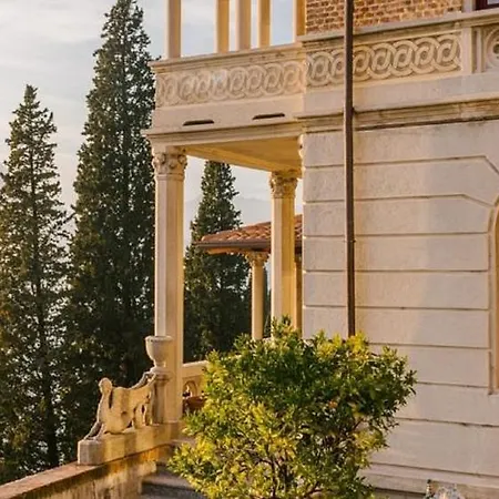 Monti Appartement *